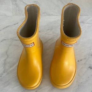 Baby/Toddler Hunter Rain Boots (size 4)
